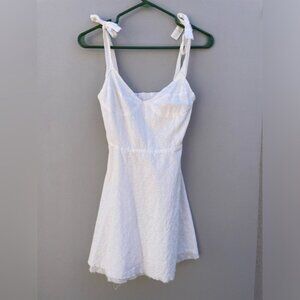 Dplus Studio White Floral Eyelet Tie Up Strap Baby Doll Dress Size Small